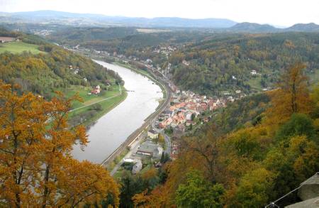 Festung Königstein/ Dresden von der Elbe